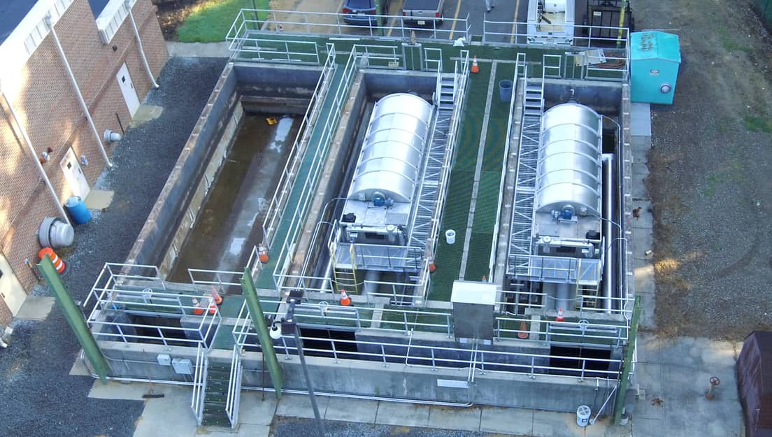 Evoqua Helps WWTP Address Future Tertiary Filtration Requirements case study image. Image depicts Forty-X™ Disc Filter Armor